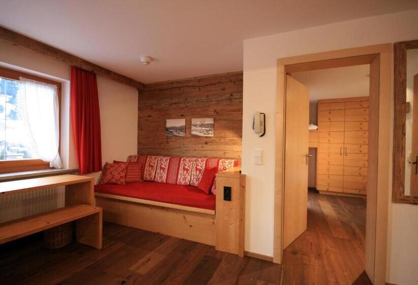 جناح مطلّ علي الجبل, Alpensonne