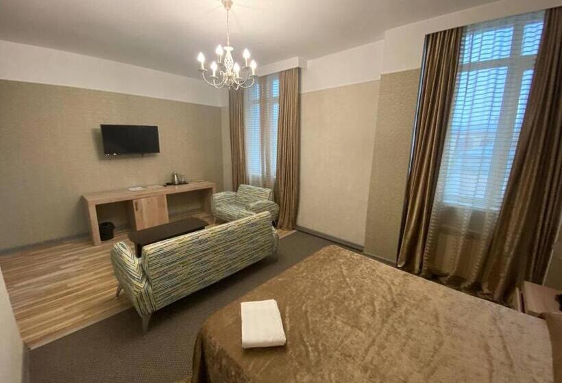 اتاق لوکس, Artastana