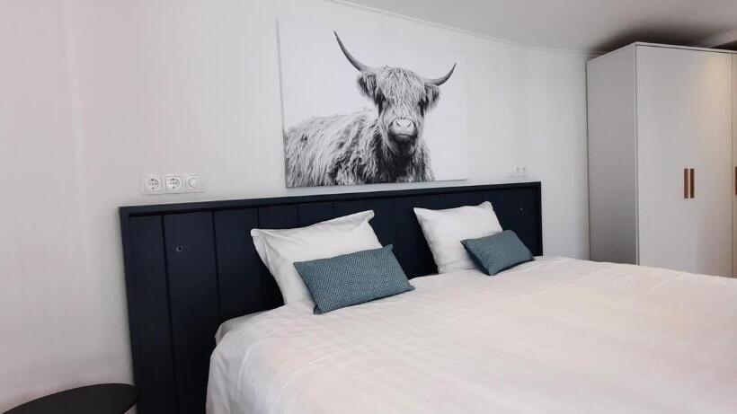 Студио Стандарт Вид на Сад, Auberge A Gen Kirk B&b