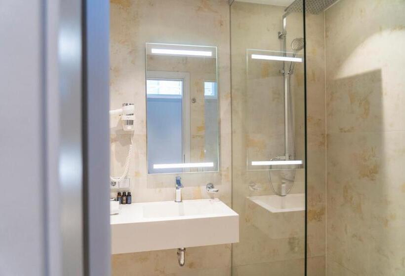 آپارتمان 1 خوابه, Roze Boutique