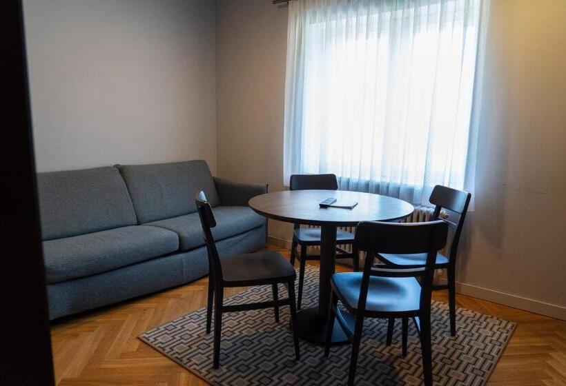 آپارتمان 1 خوابه, Roze Boutique