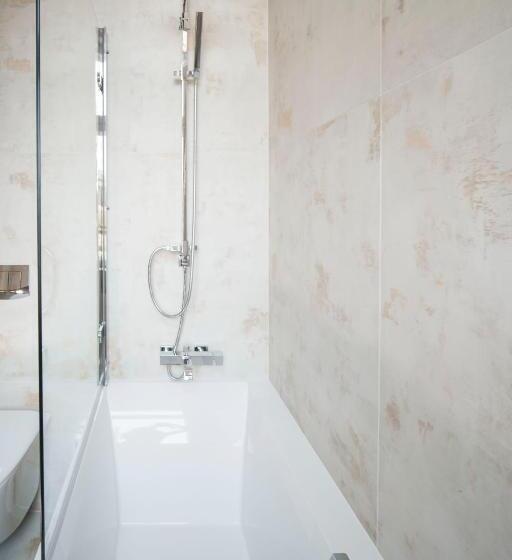 اتاق استاندارد, Roze Boutique