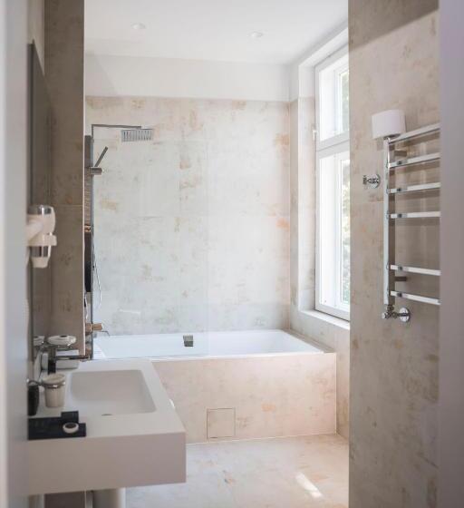 اتاق استاندارد, Roze Boutique