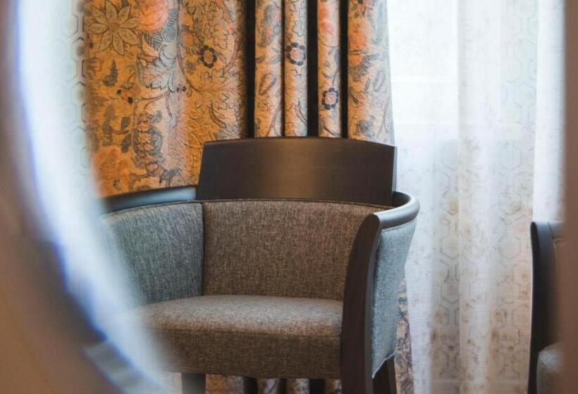 اتاق استاندارد, Roze Boutique