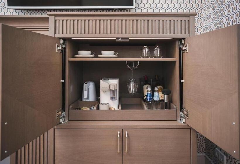 اتاق استاندارد, Roze Boutique