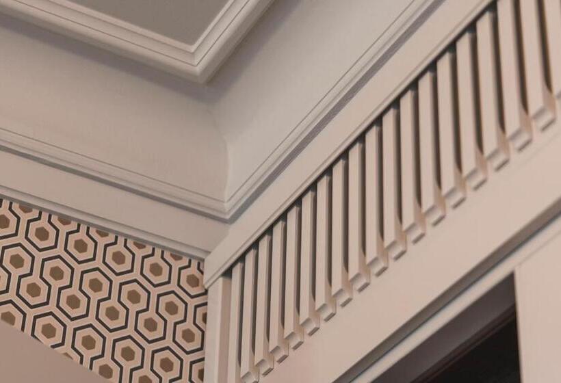 اتاق استاندارد, Roze Boutique