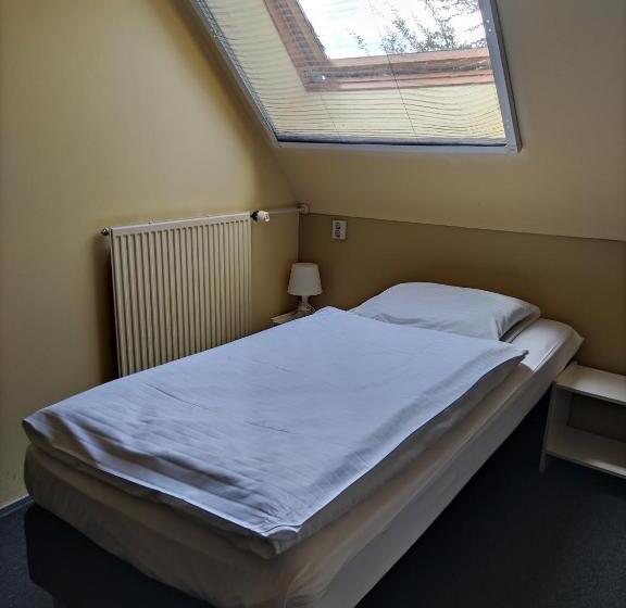 Номер Стандарт, De Oude Smidse