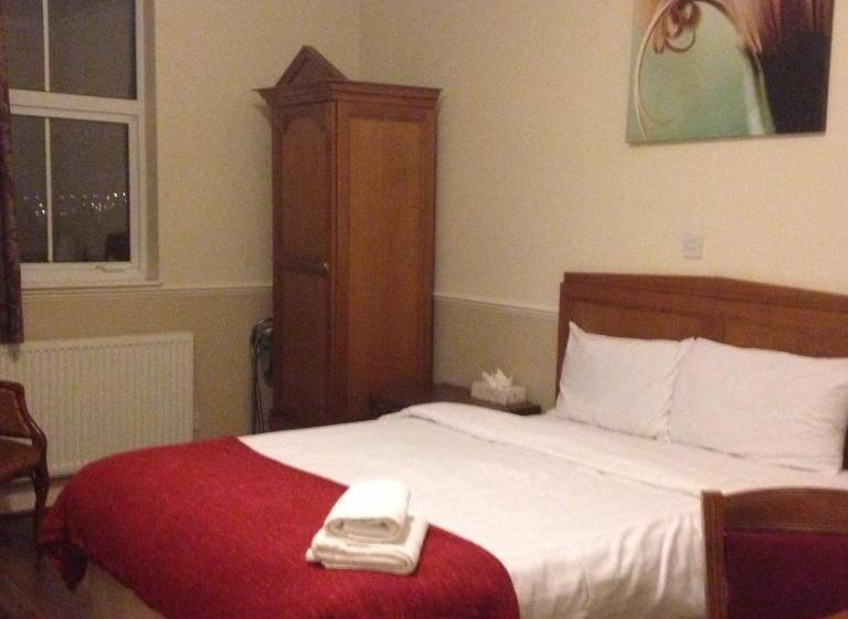 Номер Стандарт, Grosvenor Hotel Rugby