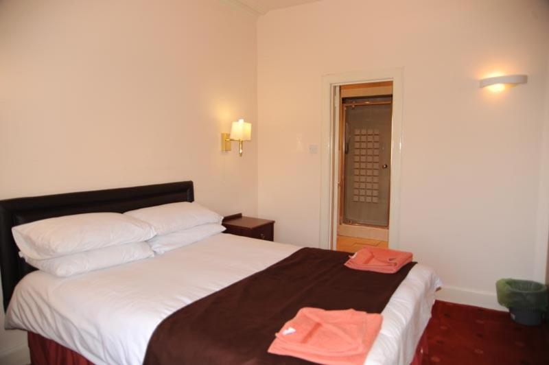 Номер Стандарт, Grosvenor Hotel Rugby