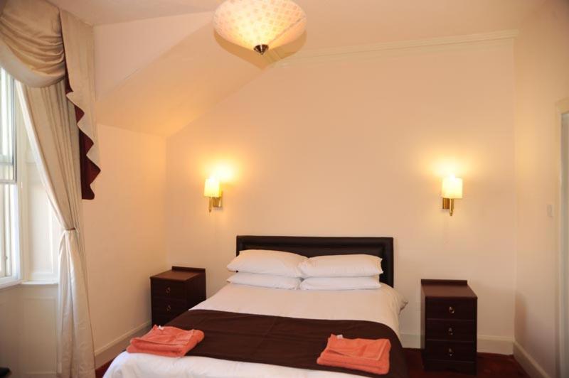 Номер Стандарт, Grosvenor Hotel Rugby