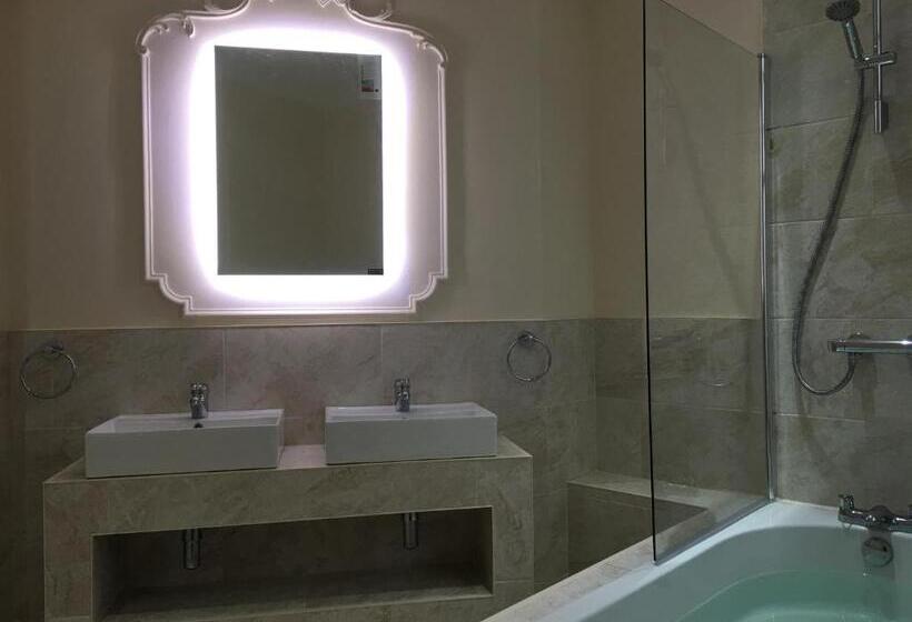 Номер Superior, Grosvenor Hotel Rugby