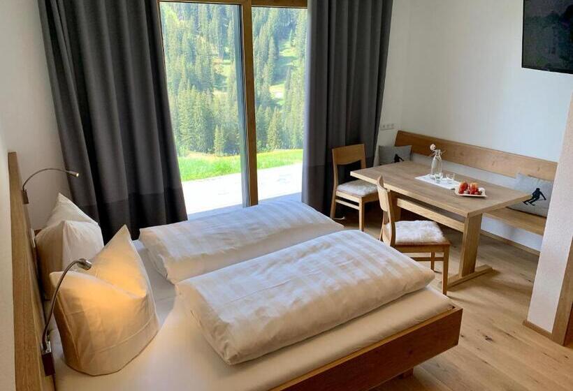 غرفة عائلية, Ländle