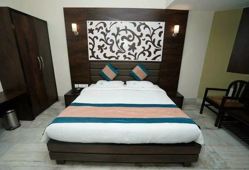 デラックスルーム, Mangalore International