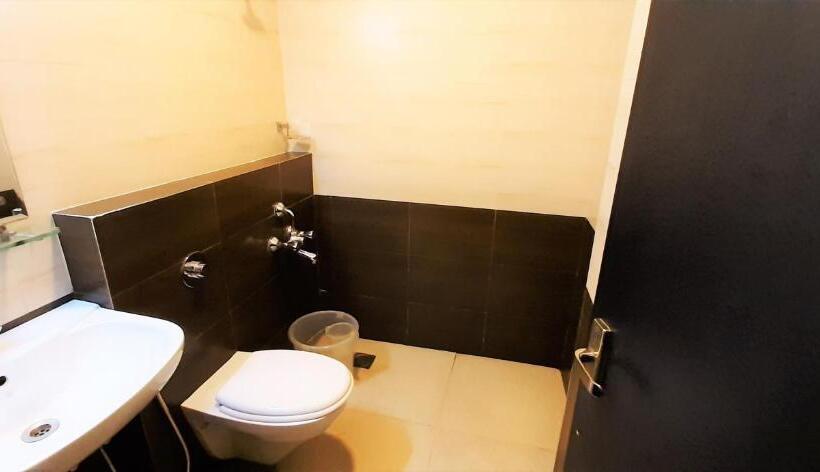 Семейный Номер, Mangalore International