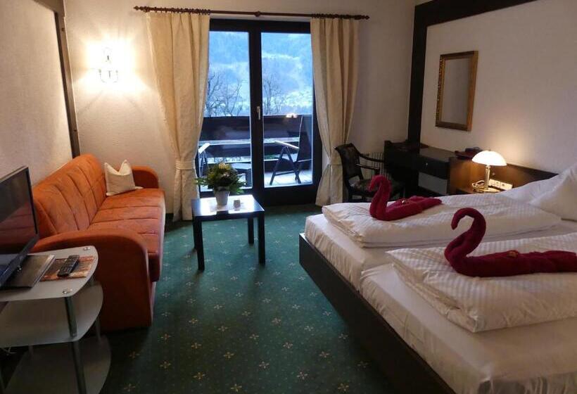 スタンダードルーム, Montjola Nova