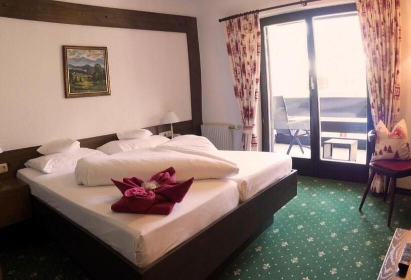 スタンダードルーム, Montjola Nova