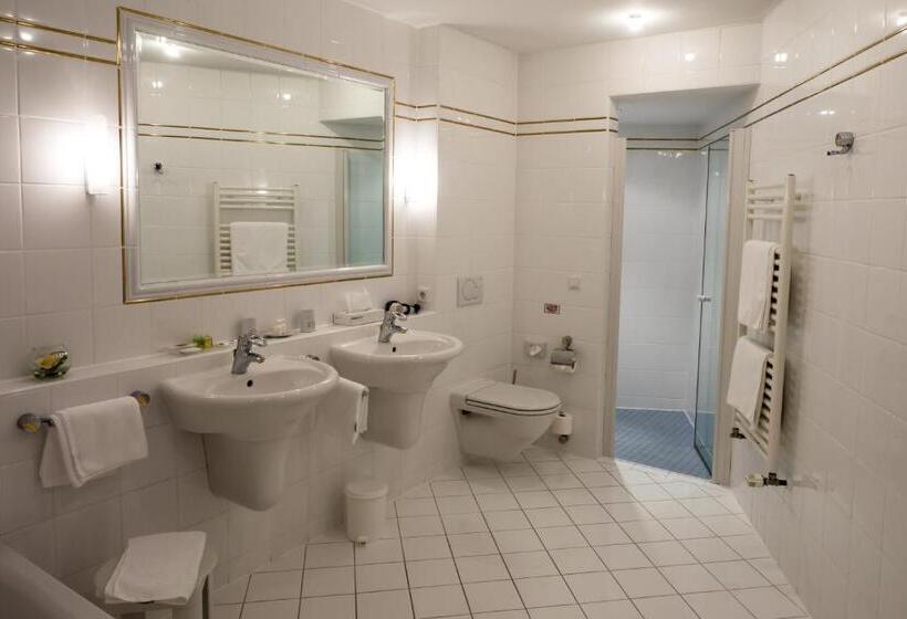 デラックスルーム, Montjola Nova