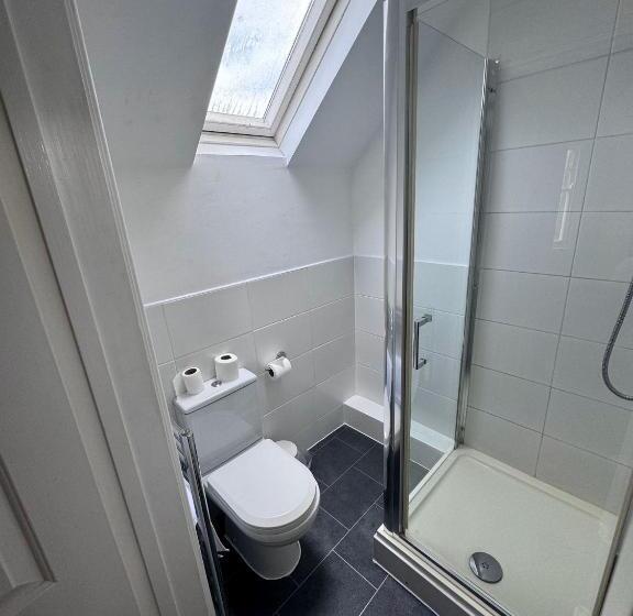 Номер Стандарт Трехместный, Grosvenor Hotel Rugby