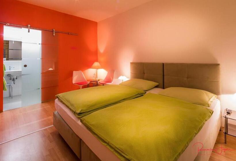 Номер Стандарт, Turmhof Breitenbrunn