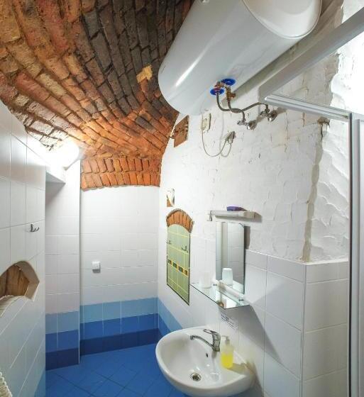 اتاق استاندارد, Express Guest House