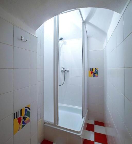 اتاق استاندارد, Express Guest House