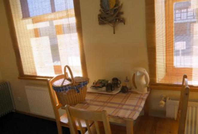 اتاق استاندارد با سرویس بهداشتی مشترک, Express Guest House