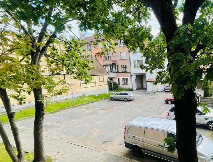 اتاق استاندارد چهار تخته, Express Guest House