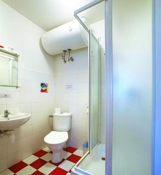 اتاق استاندارد, Express Guest House