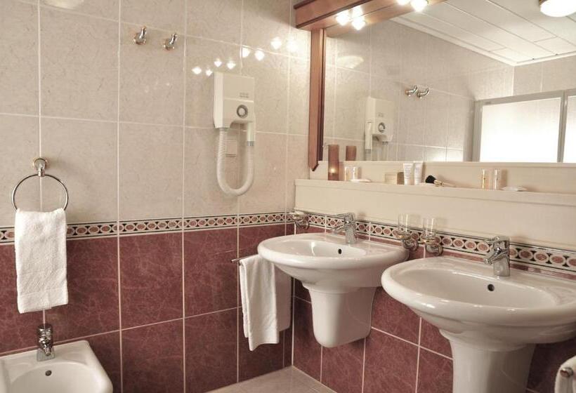 Номер Стандарт с Балконом, Reduce Hotel Thermal Adults Only