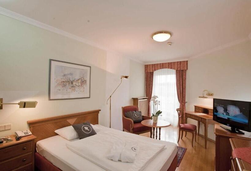 Номер Стандарт Индивидуальный с Балконом, Reduce Hotel Thermal Adults Only