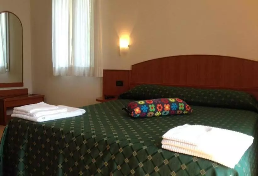スタンダードスタジオ, Residence Alle Scuole Country House