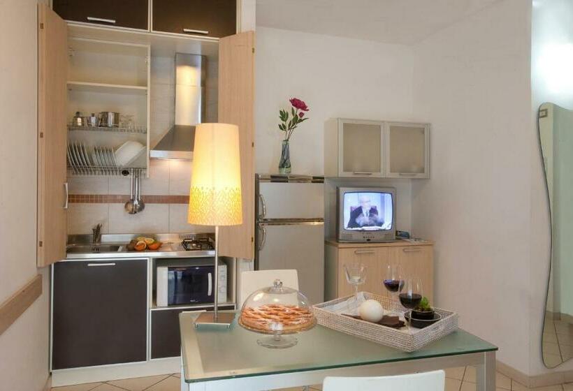 スタンダードスタジオ, Residence Il Tulipano