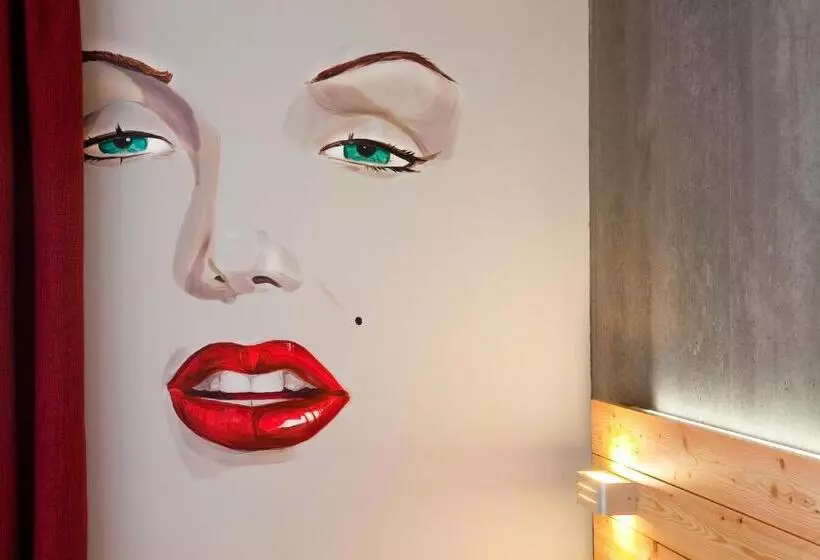 Juniorsviitti, Anova Hotel & Spa