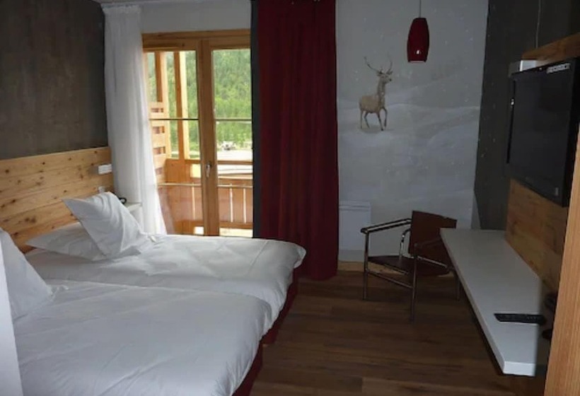 غرفة قياسية مزوَّدة بشُرفة, Anova Hotel & Spa