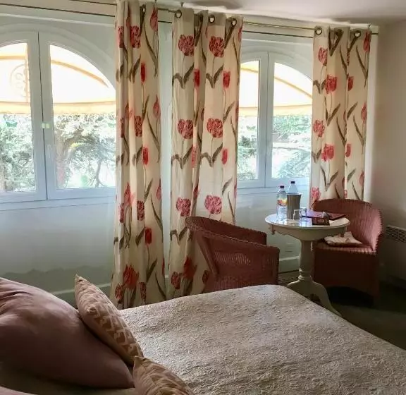 クラシックルーム, Auberge Du Lac