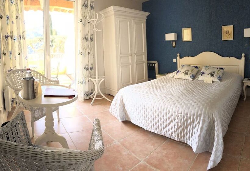 テラス付きスタンダードルーム, Auberge Du Lac