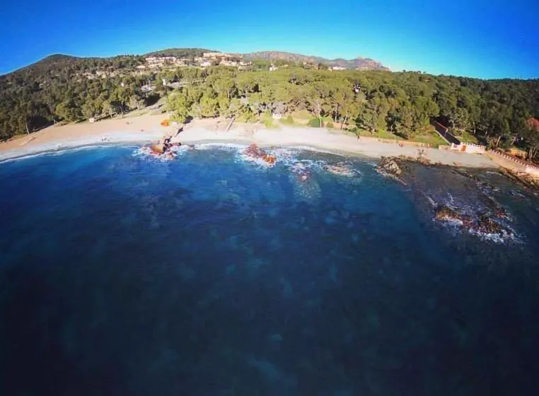 Quarto Quádruplo Estandar, Auberge Provençale