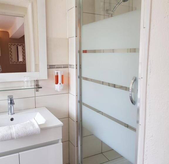 Номер Стандарт Трехместный, Auberge Provençale