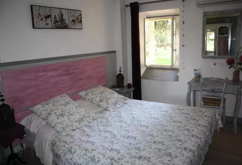 Quarto Triplo Estandar, Auberge Provençale