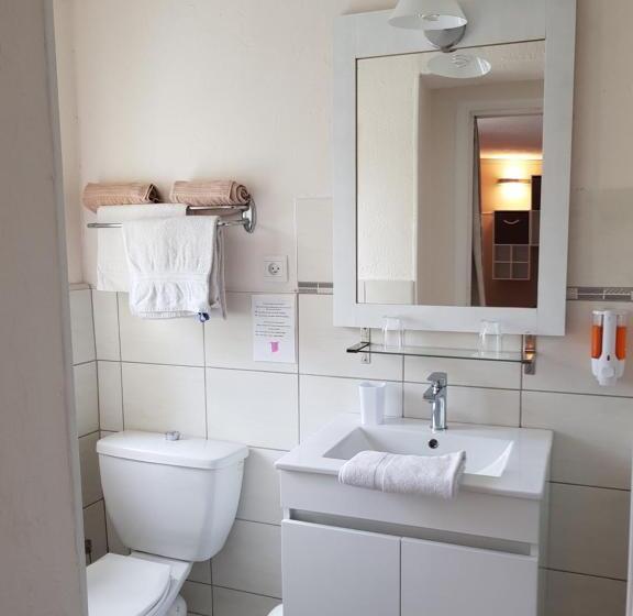 Номер Стандарт Трехместный, Auberge Provençale