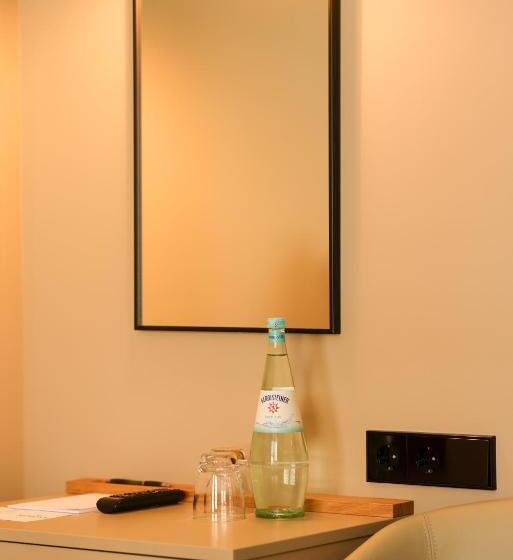 Superior suite with balcony, Mimosa