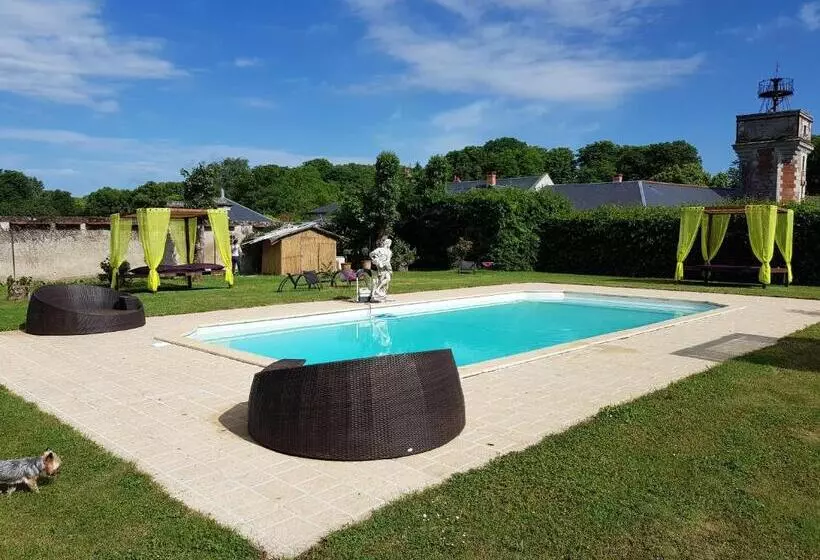 スタンダードトリプルルーム, Château De Jallanges & Spa à Vouvray   1h De Spa Incluse Par Jour