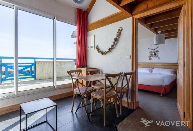 3 Bedroom Duplex Apartment, éco Domaine La Fontaine Hotel Spa & Résidence