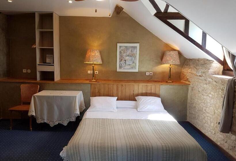 חדר דלוקס לשלושה, Domaine De Vareilles