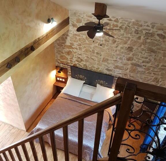 חדר משפחתי, Domaine De Vareilles