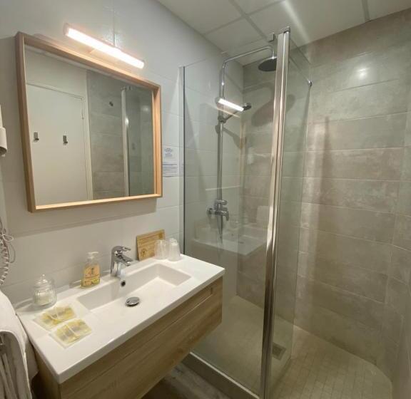 스위트, Grand Hôtel De La Poste