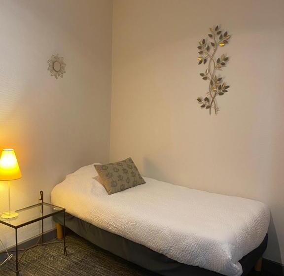 스위트, Grand Hôtel De La Poste