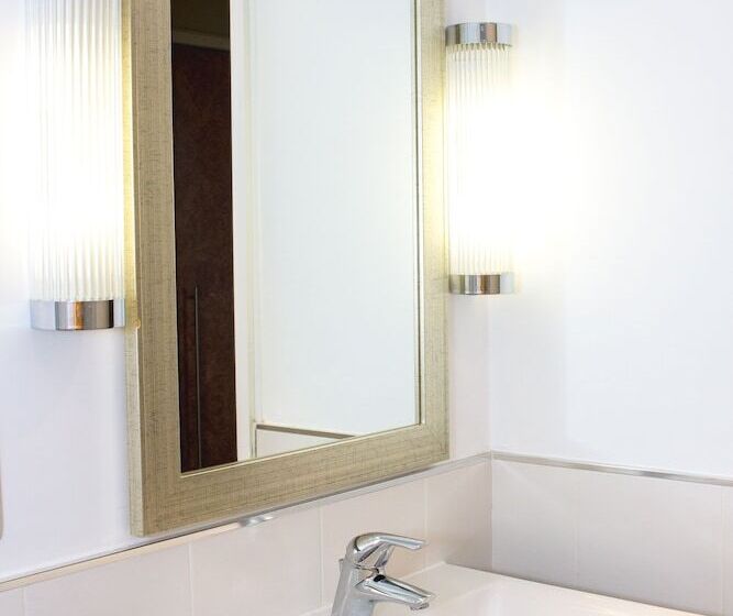 带大床的标准间, Humber Royal