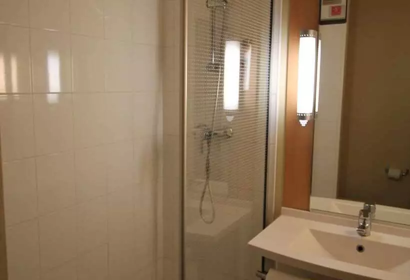 ダブルベッドスタンダードルーム, Ibis Dijon Sud
