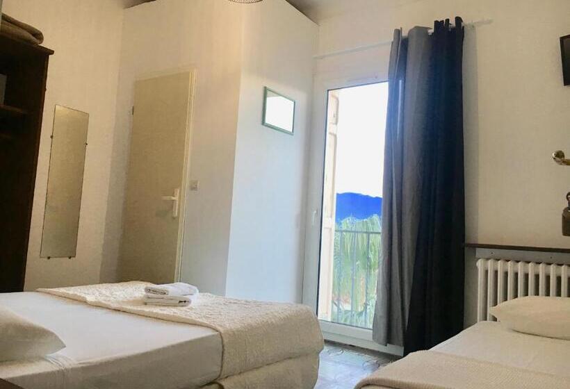 스탠다드 트리플 룸, Le Centre